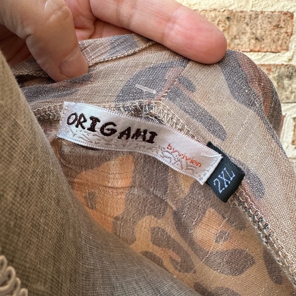 Leopard Print Ruffle Cardigan - Picture 12 of 13